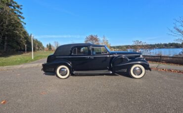 Cadillac-Series-90-1938-Town-Car-6