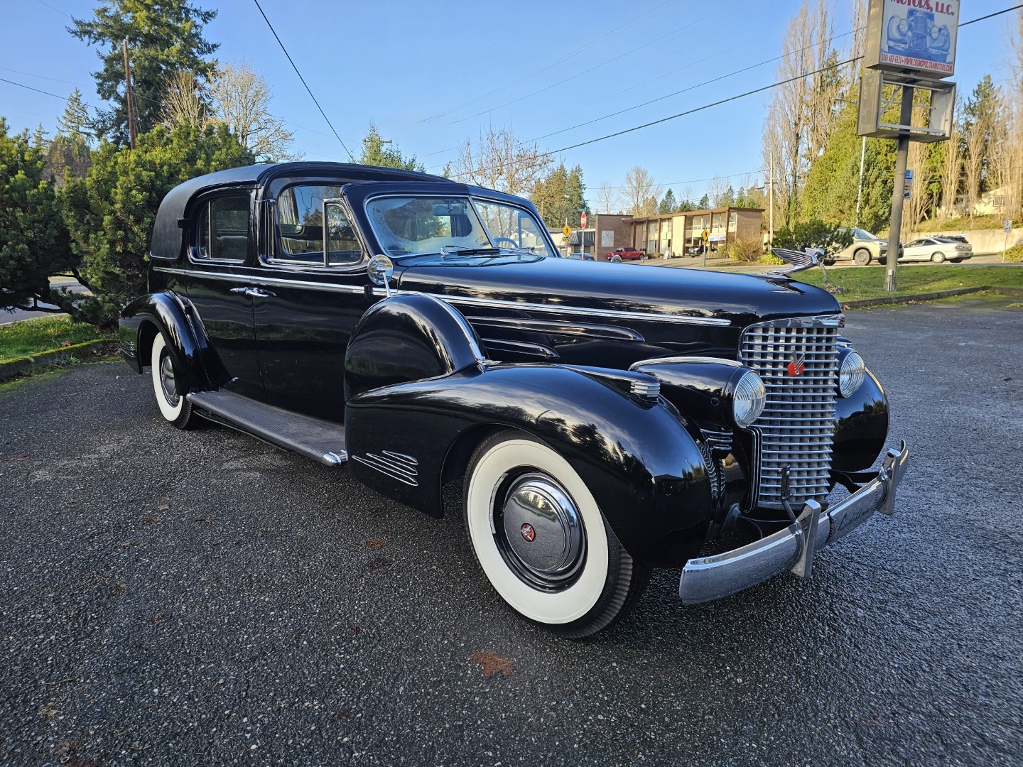 Cadillac-Series-90-1938-Town-Car