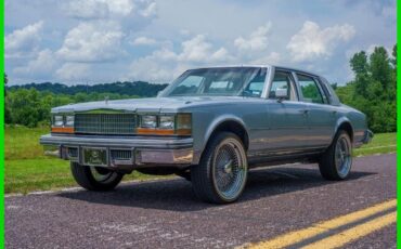 Cadillac-Seville-1977-Sedan