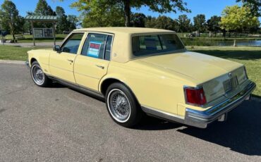 Cadillac-Seville-1978-Sedan-1