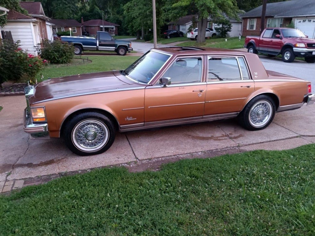 Cadillac-Seville-1978-Sedan-1