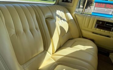 Cadillac-Seville-1978-Sedan-14