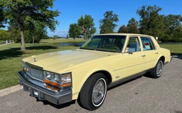 Cadillac-Seville-1978-Sedan-2