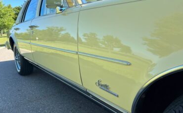 Cadillac-Seville-1978-Sedan-7