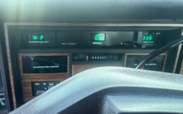 Cadillac-Seville-1985-Sedan-12