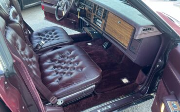 Cadillac-Seville-1985-Sedan-14