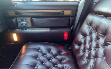 Cadillac-Seville-1985-Sedan-15