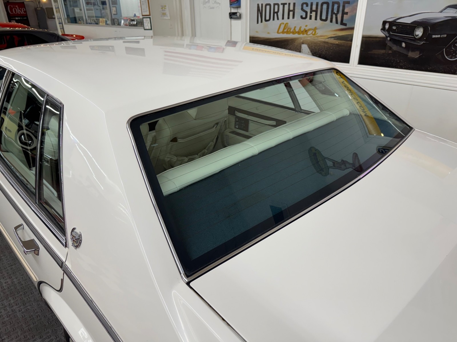 Cadillac-Seville-1985-Sedan-16