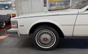 Cadillac-Seville-1985-Sedan-19