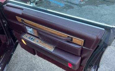 Cadillac-Seville-1985-Sedan-20