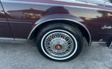 Cadillac-Seville-1985-Sedan-21