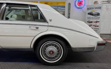 Cadillac-Seville-1985-Sedan-21