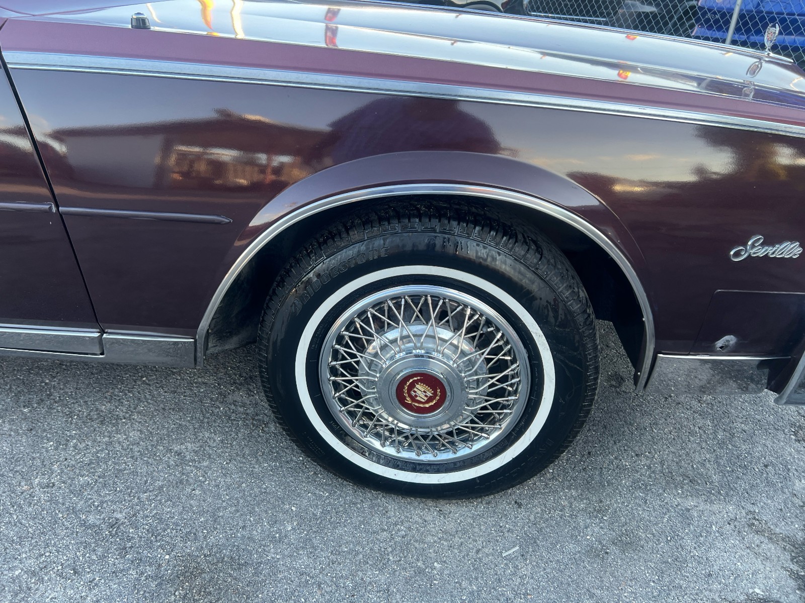 Cadillac-Seville-1985-Sedan-21