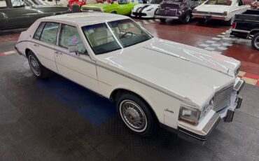 Cadillac-Seville-1985-Sedan-27