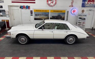 Cadillac-Seville-1985-Sedan-29