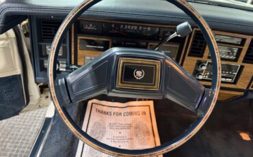 Cadillac-Seville-1985-Sedan-33