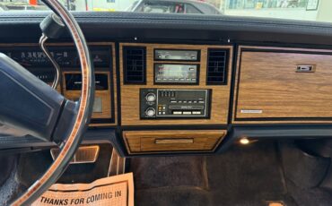 Cadillac-Seville-1985-Sedan-36