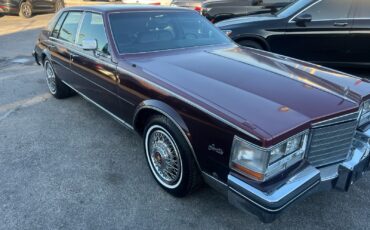 Cadillac-Seville-1985-Sedan-5