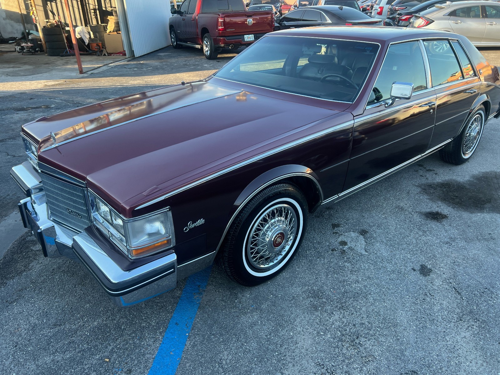 Cadillac-Seville-1985-Sedan-6