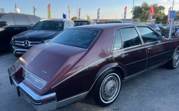 Cadillac-Seville-1985-Sedan-7