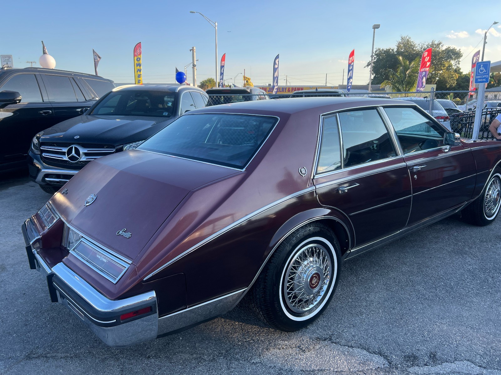 Cadillac-Seville-1985-Sedan-7