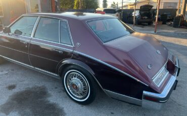 Cadillac-Seville-1985-Sedan-8