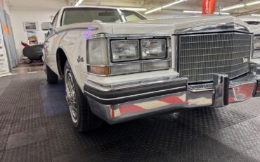 Cadillac-Seville-1985-Sedan-8