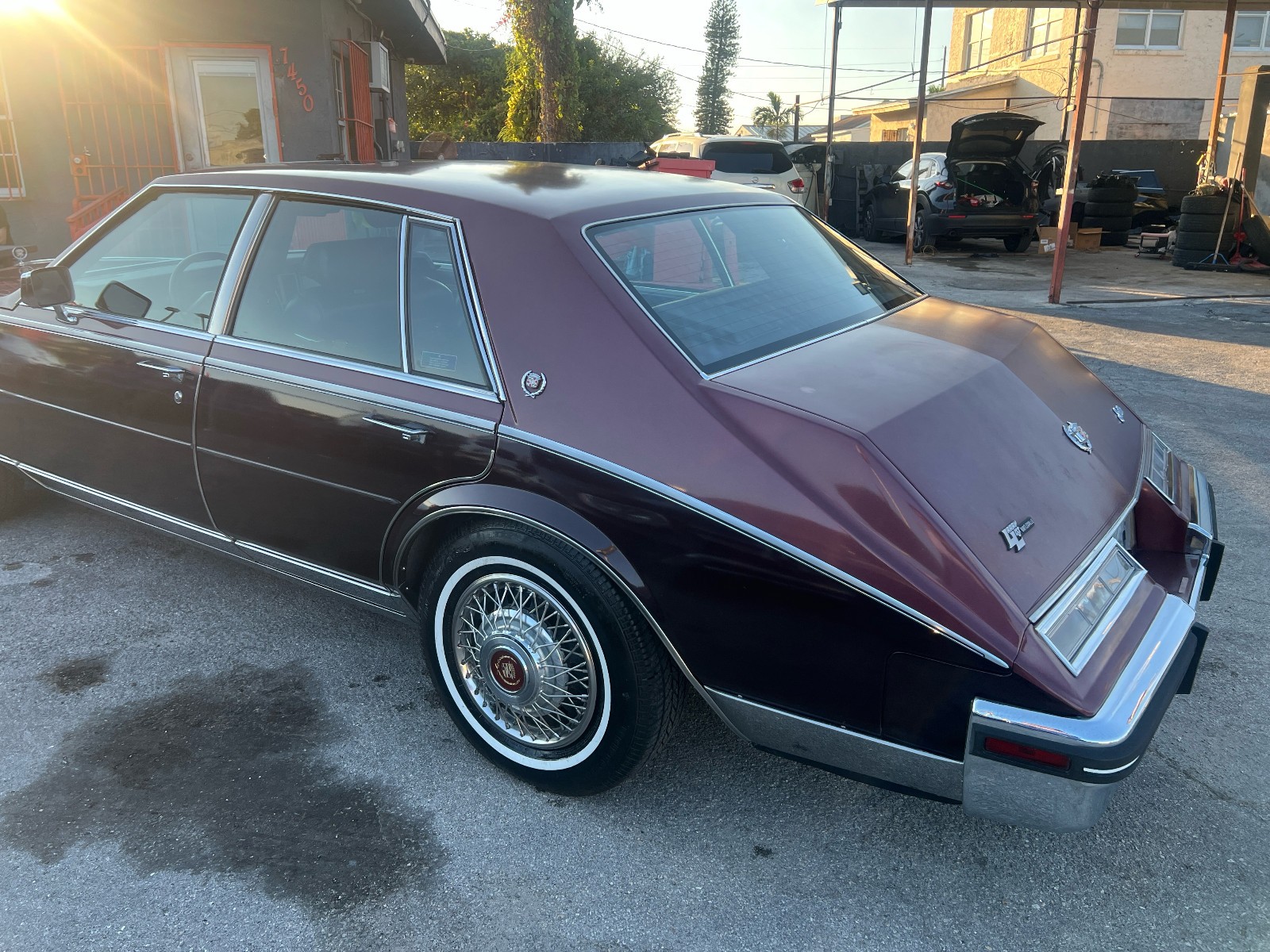 Cadillac-Seville-1985-Sedan-8