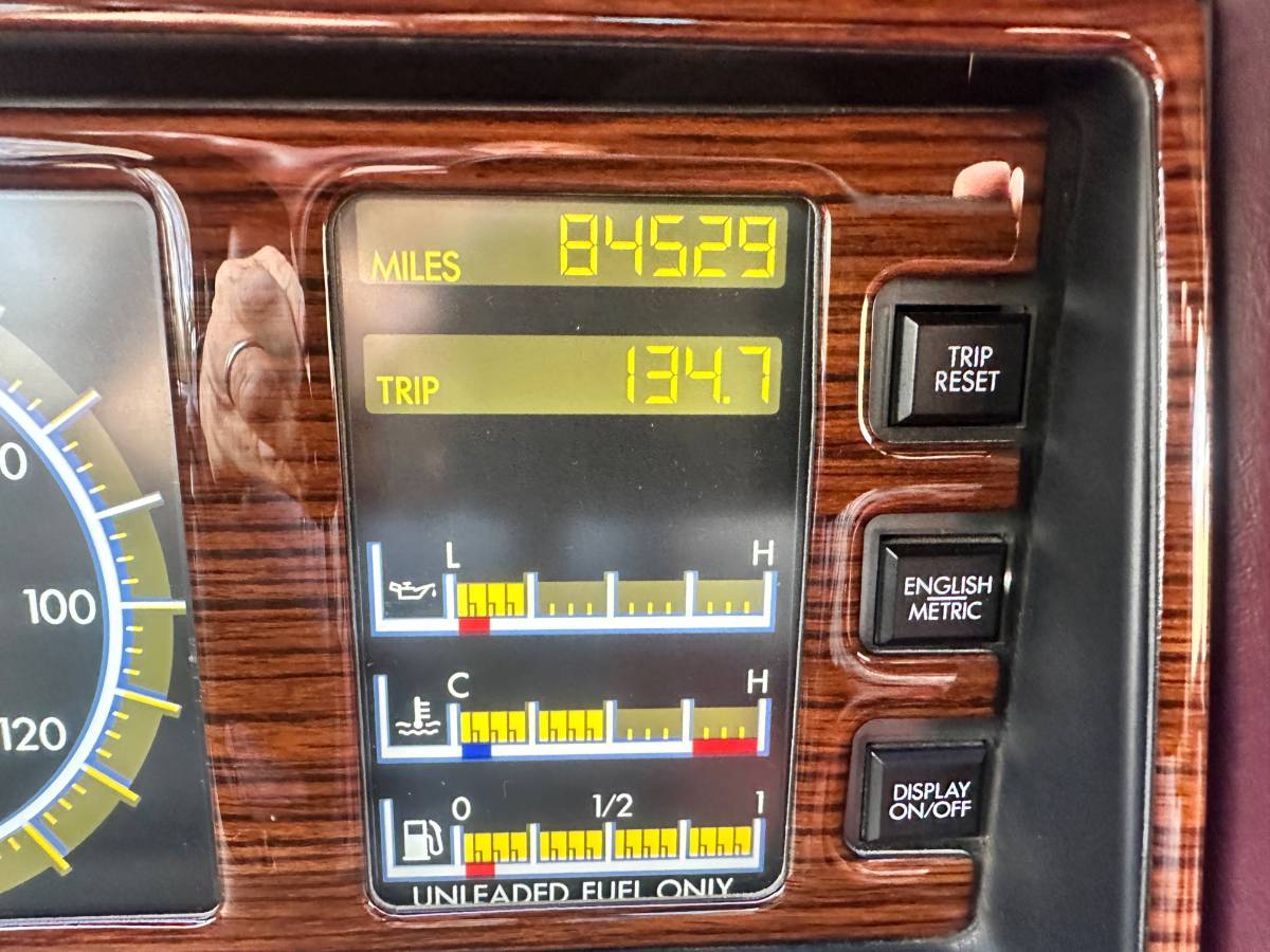 Cadillac-allante-1987-red-23