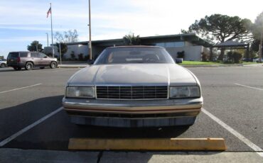 Cadillac-allante-1991-1