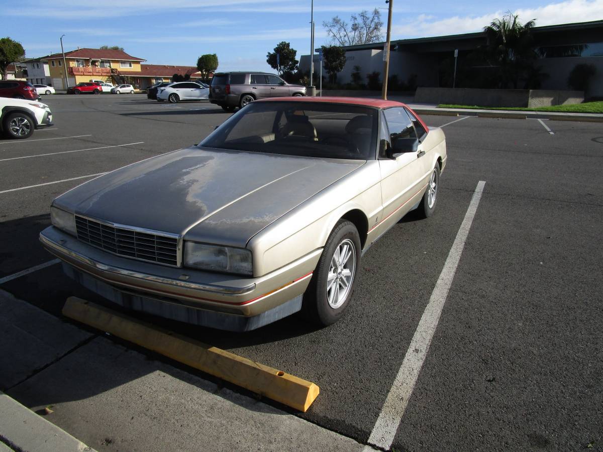 Cadillac-allante-1991