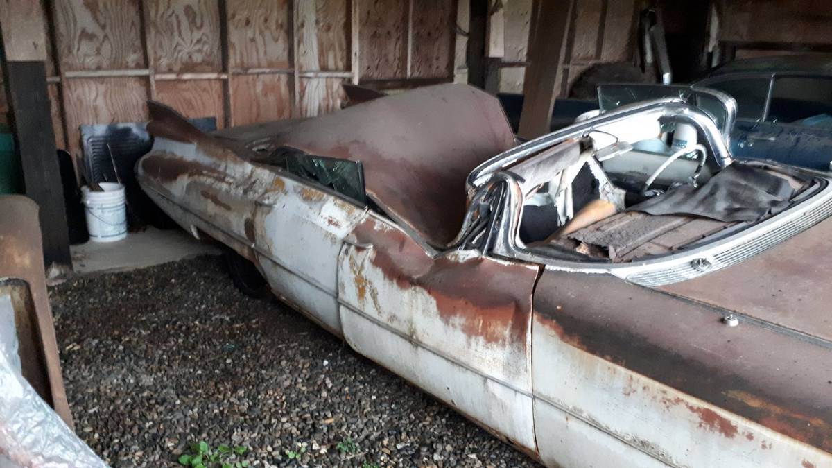 Cadillac-convertible-1960-grey-3