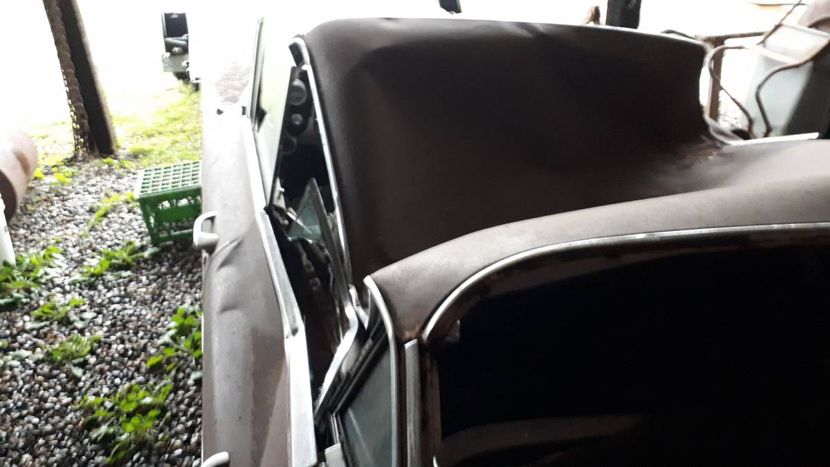 Cadillac-convertible-1960-grey