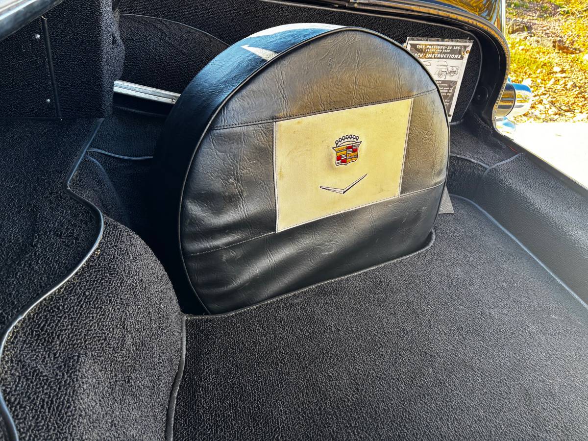 Cadillac-coupe-de-ville-1957-black-3