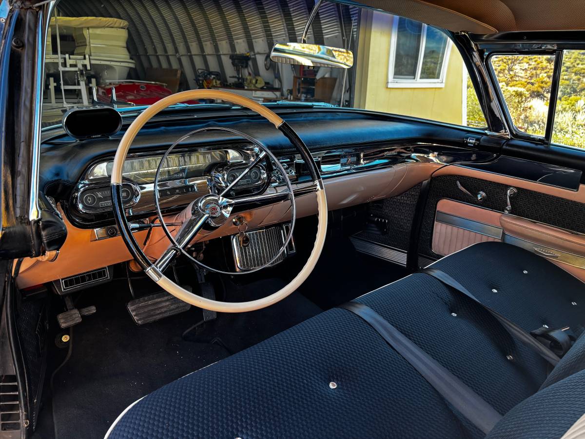 Cadillac-coupe-de-ville-1957-black-7