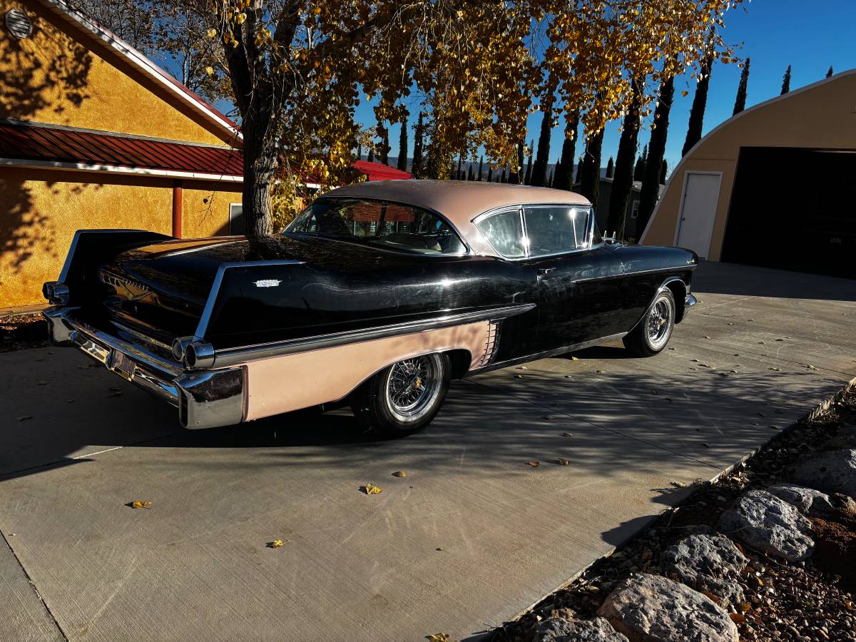 Cadillac-coupe-de-ville-1957-black-9
