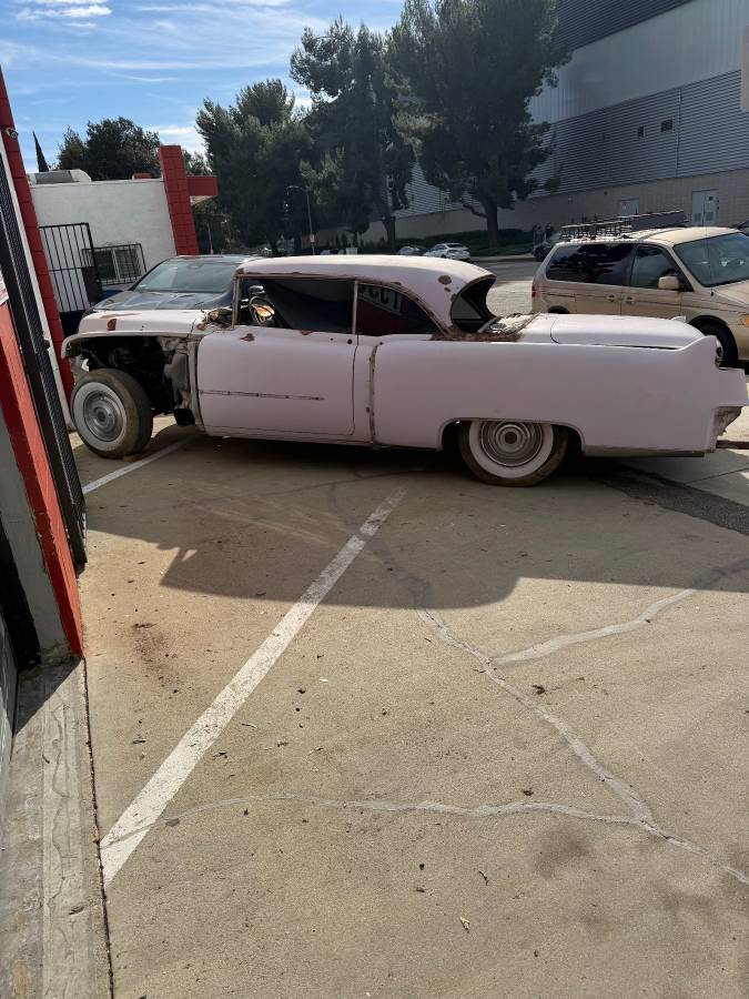 Cadillac-coupe-deville-1954-11