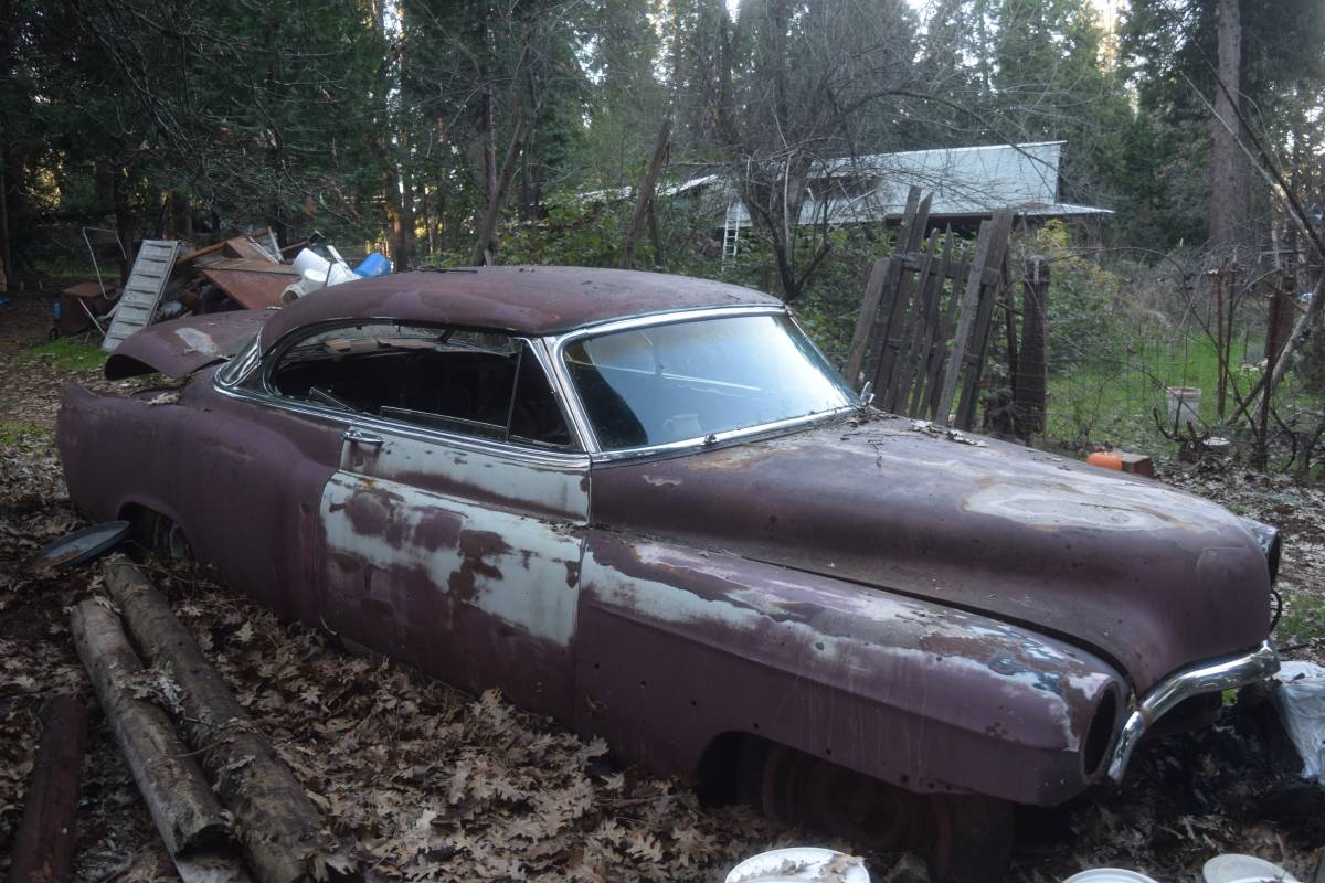 Cadillac-coupe-deville-1954-2