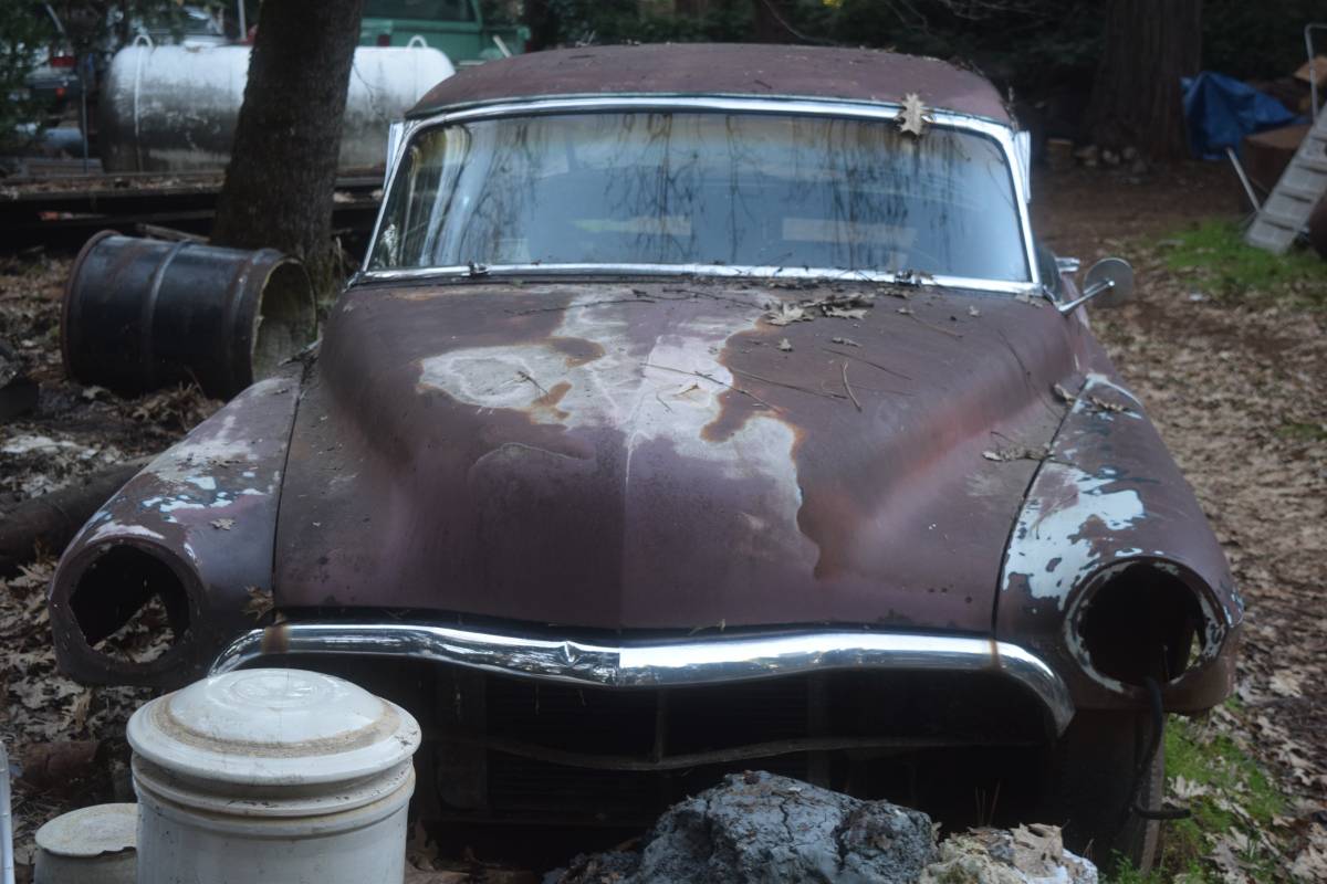 Cadillac-coupe-deville-1954-3