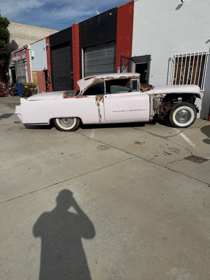 Cadillac-coupe-deville-1954-9