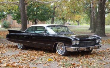 Cadillac-coupe-deville-1960-2