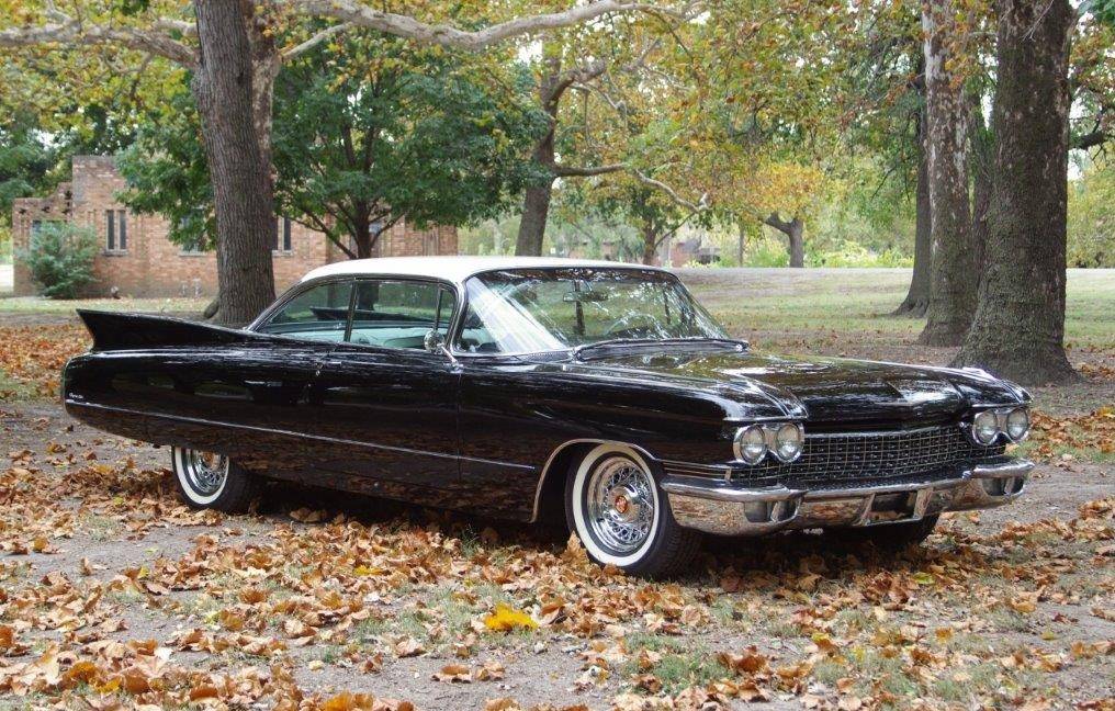 Cadillac-coupe-deville-1960-2