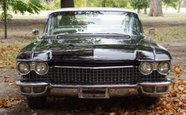 Cadillac-coupe-deville-1960