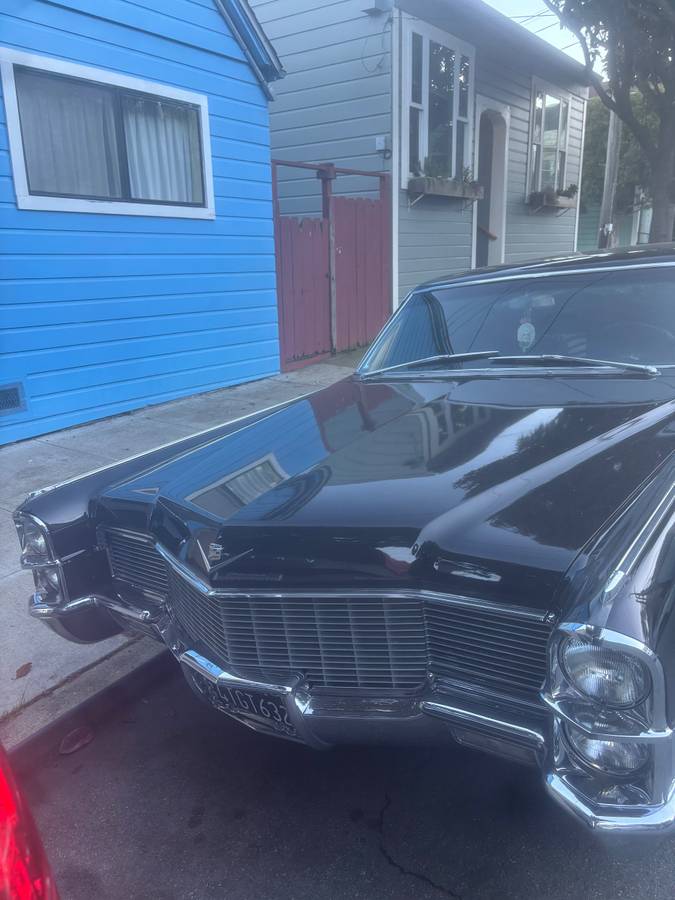 Cadillac-coupe-deville-1965-black-2