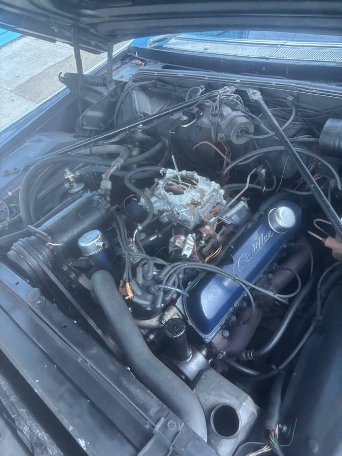 Cadillac-coupe-deville-1965-black-7