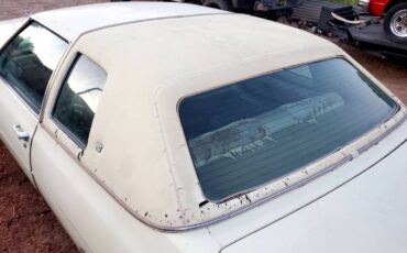 Cadillac-coupe-deville-1976-18