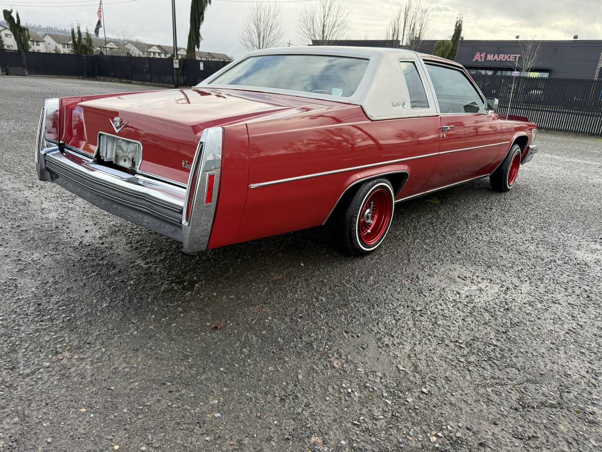 Cadillac-coupe-deville-1978-red-11