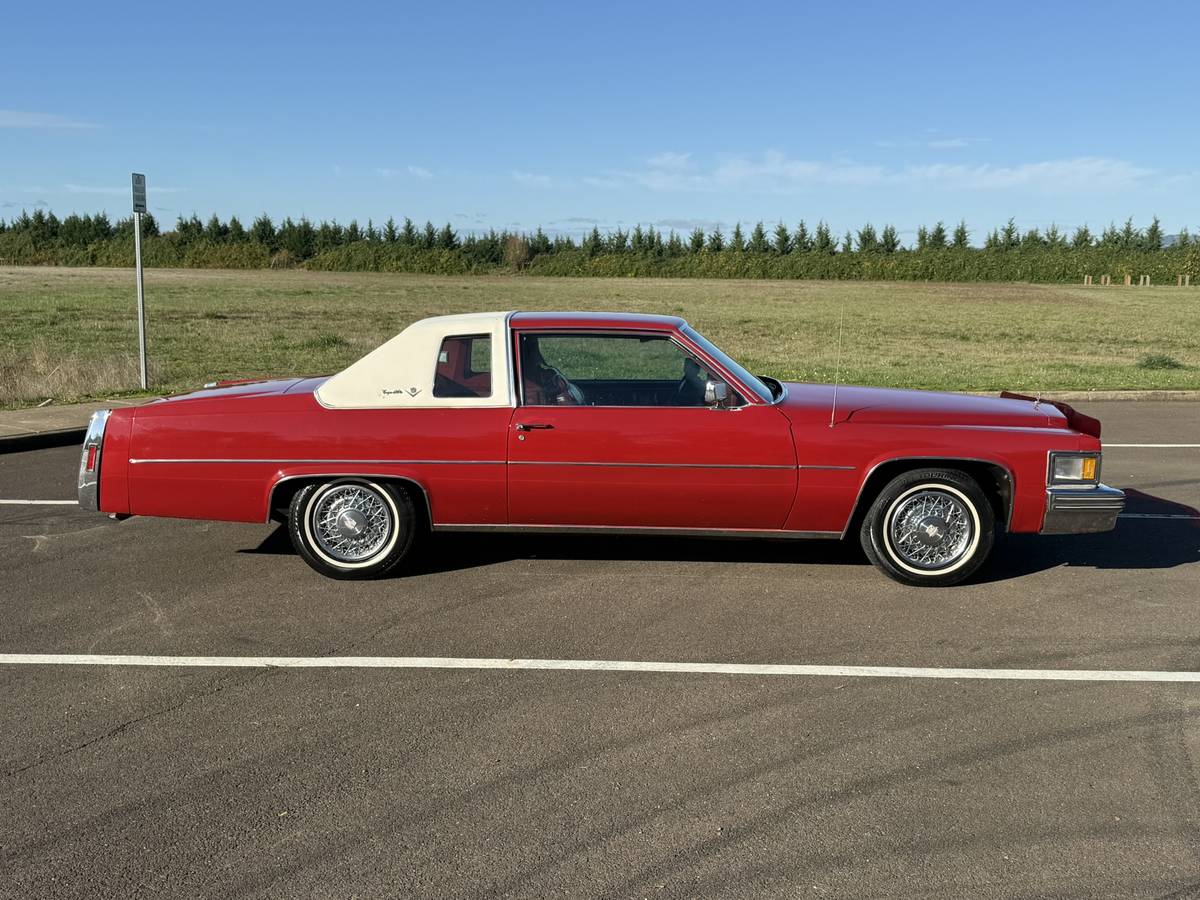 Cadillac-coupe-deville-1978-red-17