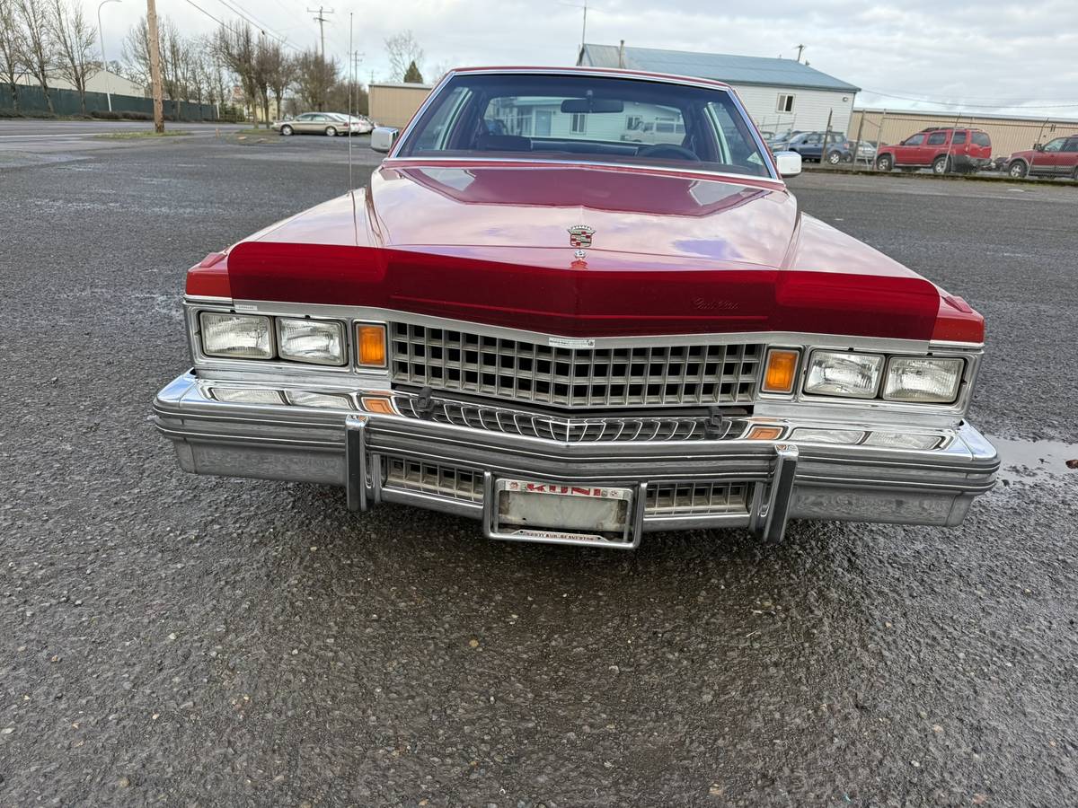 Cadillac-coupe-deville-1978-red-4