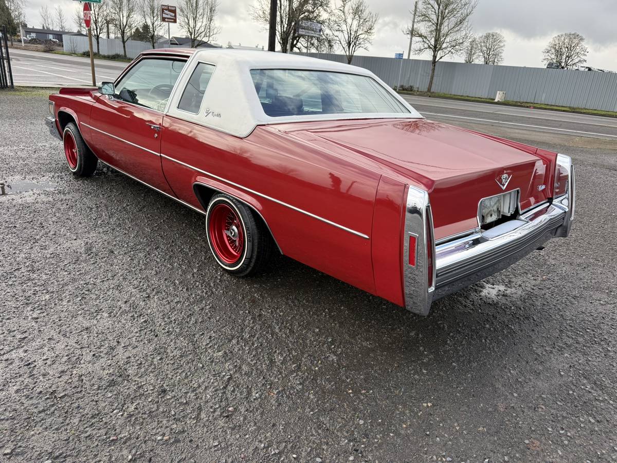 Cadillac-coupe-deville-1978-red-7